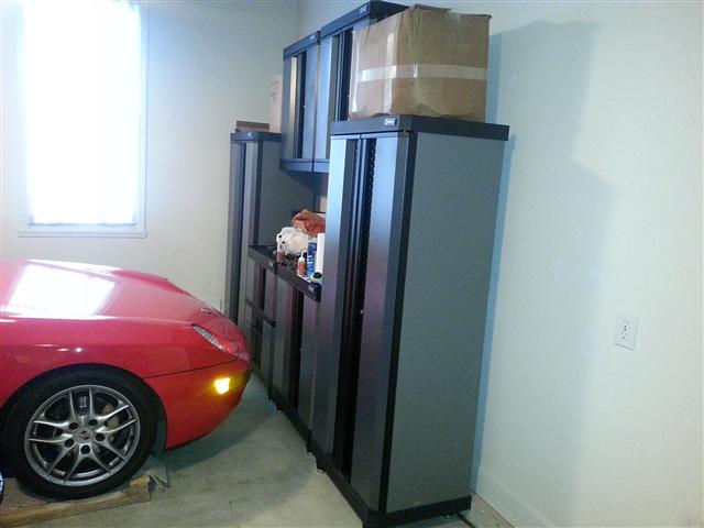 [Image: kobalt_cabinets.jpg]