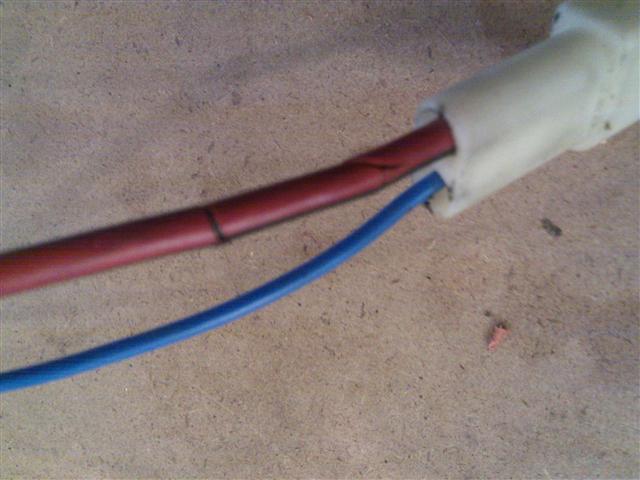 [Image: red_cable_3.jpg]